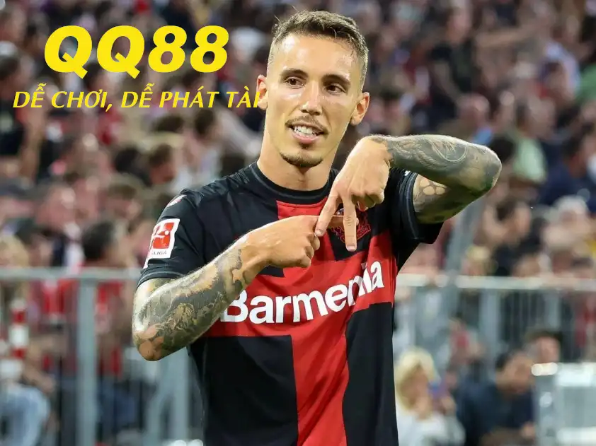 Grimaldo vừa lập cú đúp sút phạt ấn tượng vào lưới Frankfurt (Ảnh: Bundesliga) Grimaldo vừa lập cú đúp sút phạt ấn tượng vào lưới Frankfurt (Ảnh: Bundesliga)